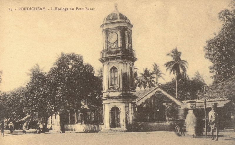 08-09 - Pondichery - horloge petit bazar